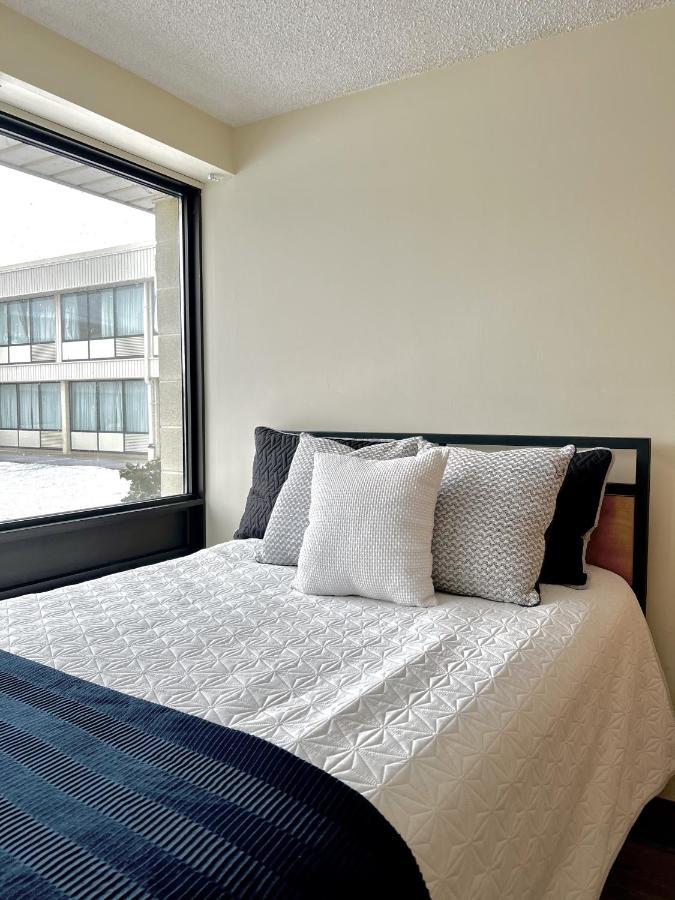 Aparthotel & Conference Centre -